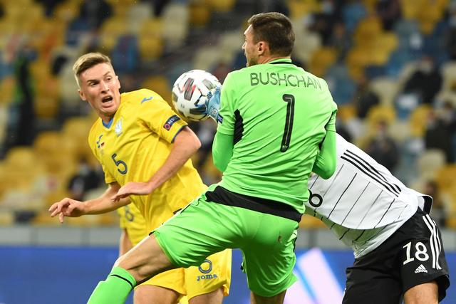 塔图姆36+12哈利伯顿25+10 绿军险胜步行者1-0