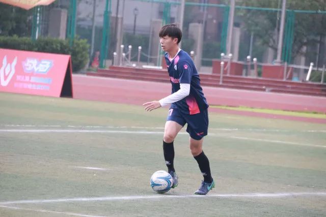 官方：维尼修斯当选2024年FIFA世界足球先生