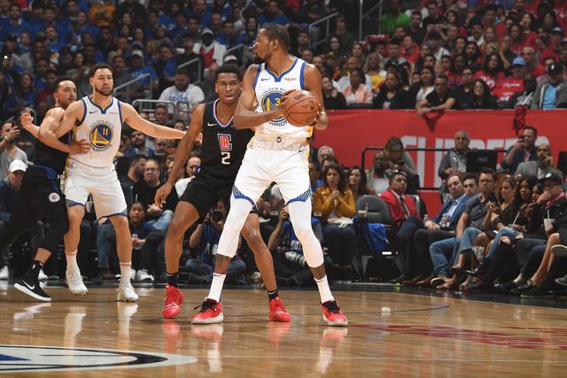 杜伦24+23活塞送猛龙5连败 魔术力克活塞