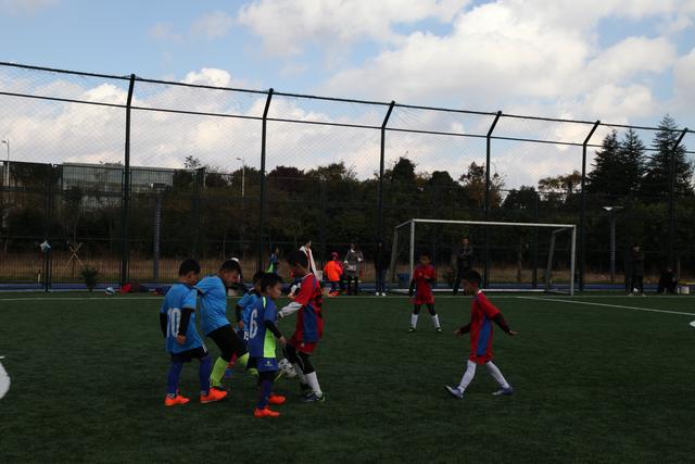 陈盈骏21分广州胜新疆 施韦德三双山西胜同曦